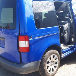 Dezmembrez Vw Caddy din 2009, motor 1.9 tdi tip BLS